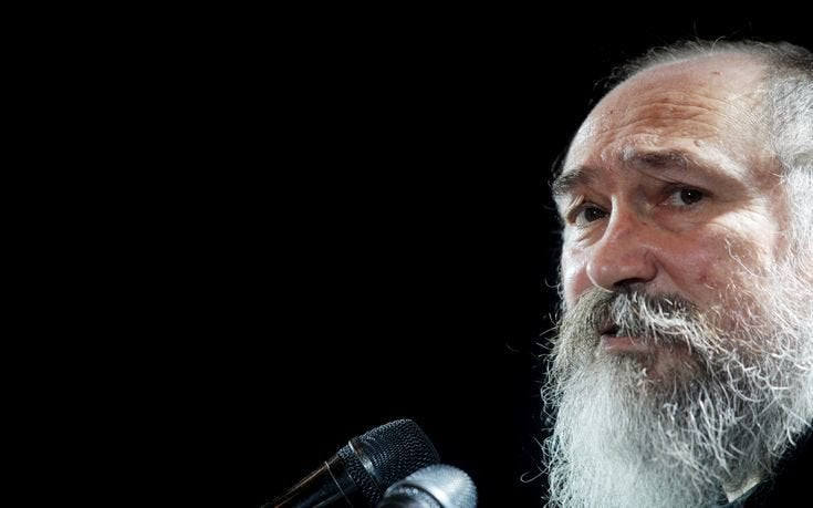 Καρδιακή ανακοπή υπέστη τελικά ο Τζίμης Πανούσης – Βίντεο